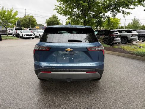 Used 2026 Chevrolet Equinox LT AWD/4WD image 4