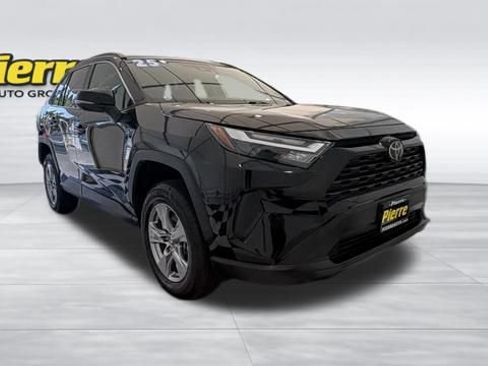 Used 2025 Toyota RAV4 XLE FWD image 7