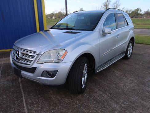 Used 2011 Mercedes-Benz ML 350 2WD w/ Premium 1 Pkg image 5