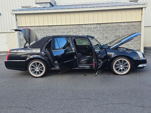 Used 2007 Cadillac DTS Performance image 12