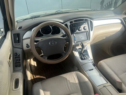 Used 2006 Toyota Highlander 2WD image 7