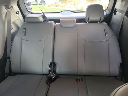 Used 2023 Toyota Sienna XLE image 14