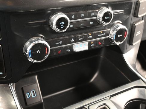 Used 2022 Ford F150 XLT w/ Equipment Group 302A High AWD/4WD image 19