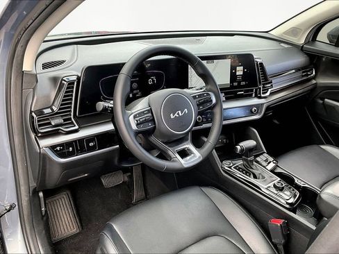 Used 2023 Kia Sportage EX image 14