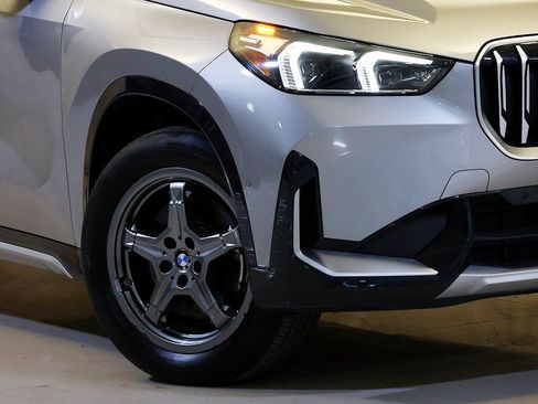 Used 2024 BMW X1 xDrive28i w/ Convenience Package AWD/4WD image 3
