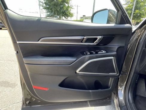 Certified 2024 Kia Telluride S w/ S Sunroof Package FWD image 17