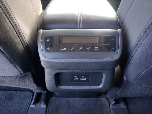 Used 2023 Nissan Pathfinder SV AWD/4WD image 24