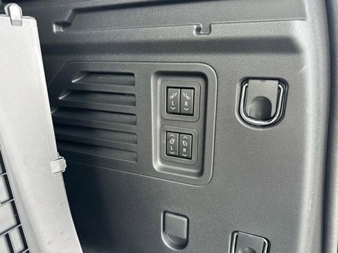 New 2026 GMC Acadia Denali Ultimate w/ LPO, Floor Liner Package image 21