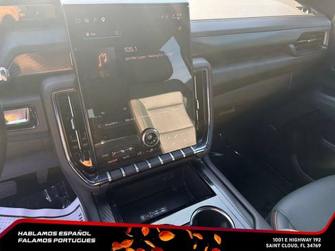 Used 2026 GMC Yukon XL AT4 AWD/4WD image 23