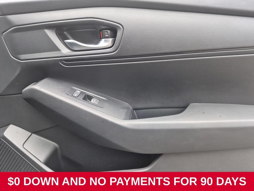 Used 2025 Honda Accord LX image 32