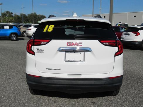 Used 2018 GMC Terrain SLE w/ Driver Convenience Package image 5