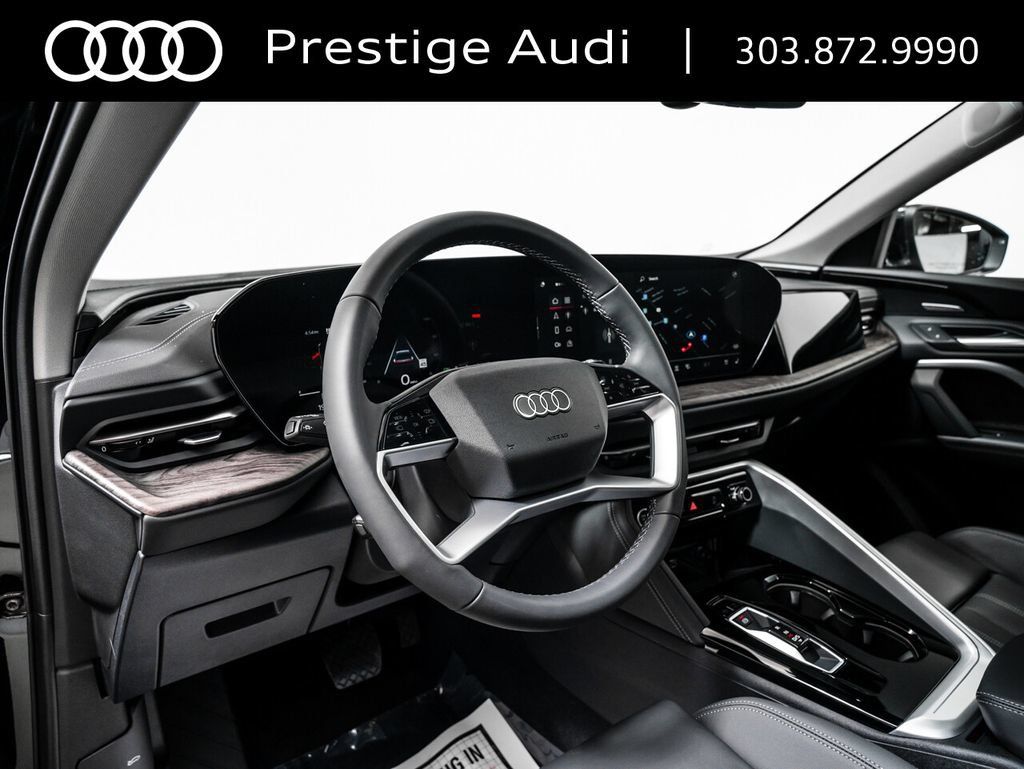 Used 2025 Audi Q5 Premium Plus w/ Premium Plus AWD/4WD image 14