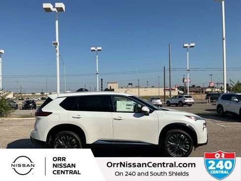 New 2026 Nissan Rogue Platinum w/ Platinum Premium Package AWD/4WD image 4