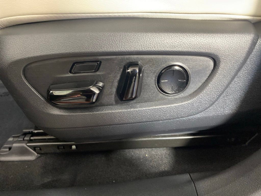 Certified 2023 Lexus RX 350 w/ Accessory Package (Z1) AWD/4WD image 24