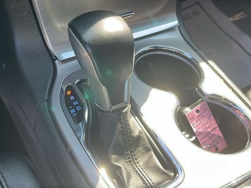 Used 2022 Jeep Grand Cherokee Laredo X image 17