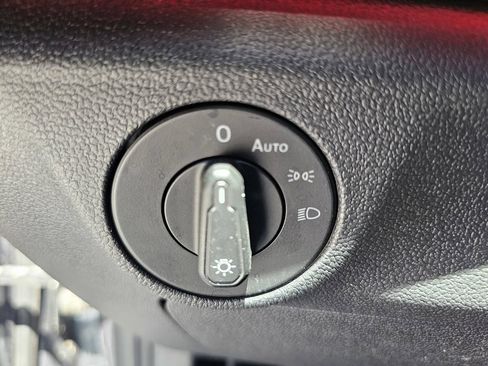 Used 2019 Volkswagen Jetta SEL FWD image 23