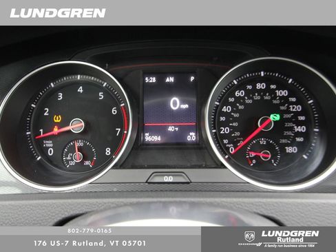 Used 2017 Volkswagen Golf 4-Door image 15