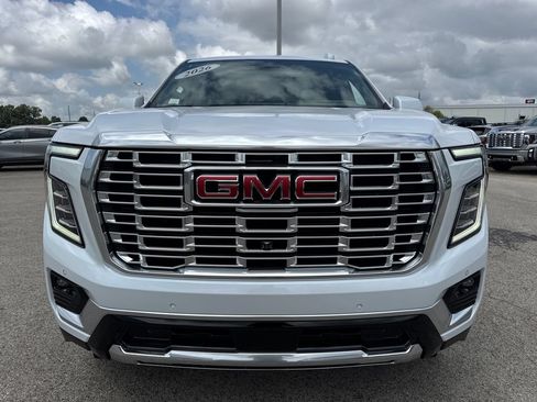 New 2026 GMC Yukon Denali w/ Denali Reserve Package AWD/4WD image 10