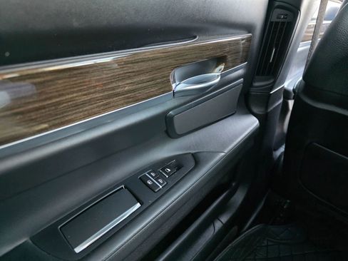 Used 2014 BMW 750Li xDrive image 20