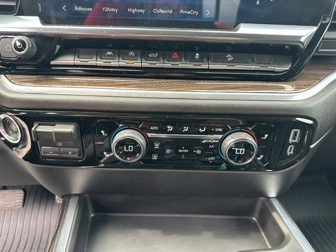 Used 2026 Chevrolet Silverado 1500 RST AWD/4WD image 19