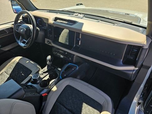Used 2022 Ford Bronco Wildtrak AWD/4WD image 11