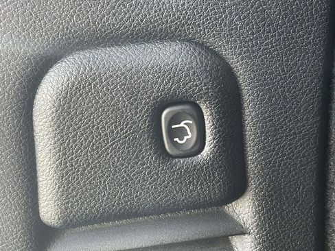 Certified 2024 Dodge Durango GT image 39