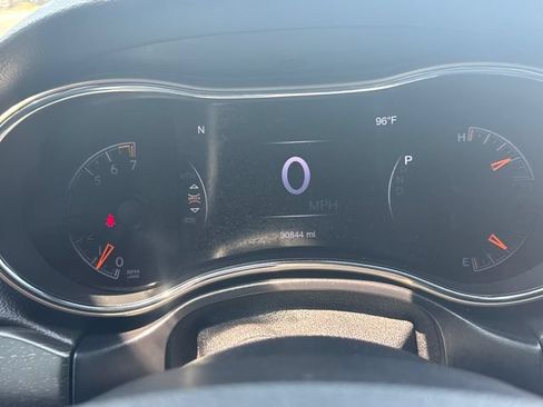 Used 2017 Jeep Grand Cherokee Limited AWD/4WD image 21