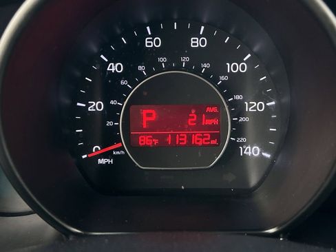 Used 2016 Kia Soul + w/ Primo Package FWD image 32