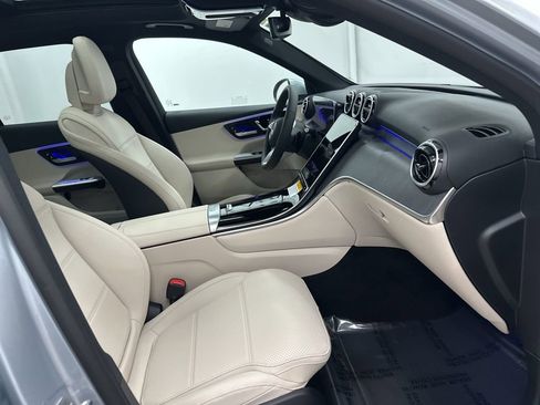 Used 2026 Mercedes-Benz GLC 300 image 27