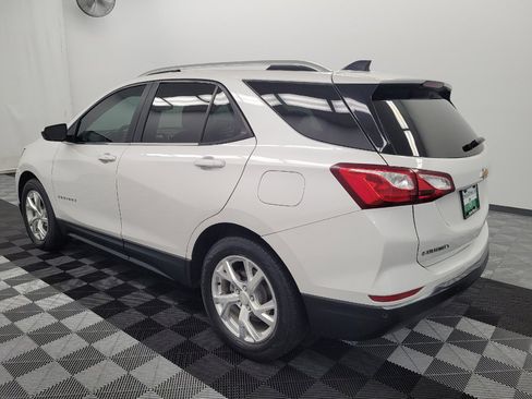 Used 2021 Chevrolet Equinox LT FWD image 3