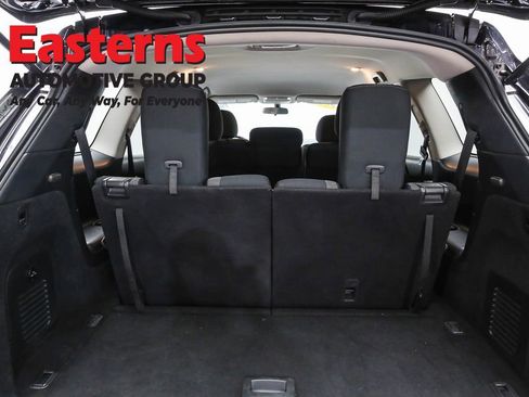 Used 2020 Nissan Pathfinder S FWD image 9