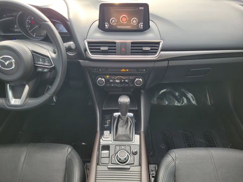 Used 2018 MAZDA MAZDA3 Grand Touring w/ Premium Equipment Package image 17