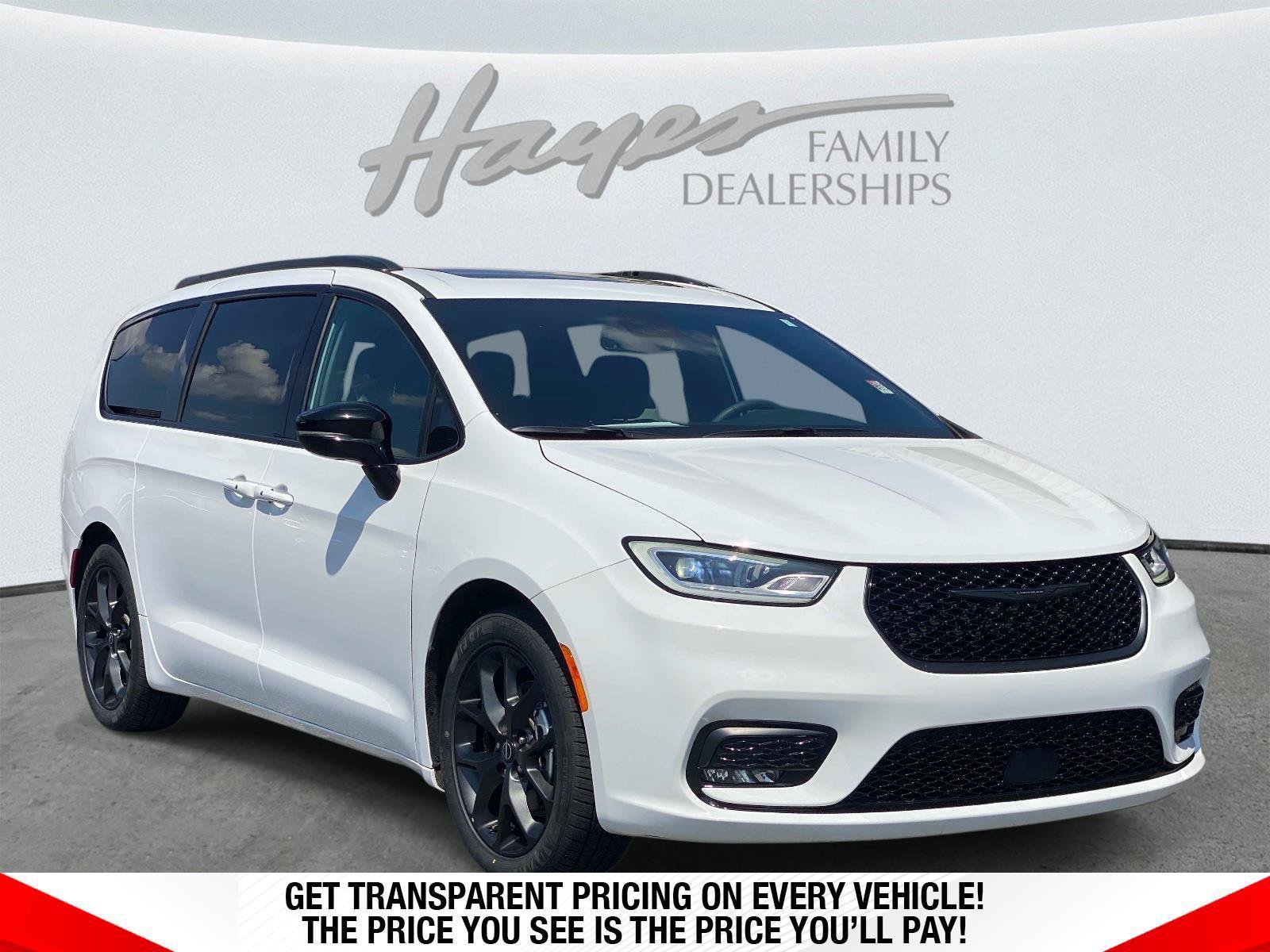 Used 2025 Chrysler Pacifica Limited FWD image 1