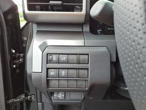Used 2026 Toyota Tacoma TRD Sport AWD/4WD image 16