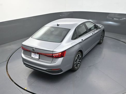 Used 2026 Volkswagen Jetta Sport FWD image 21