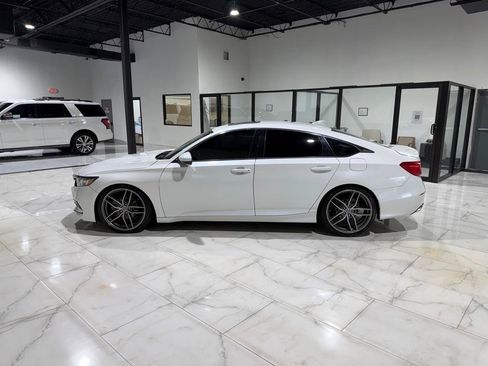 Used 2020 Honda Accord Sport image 8