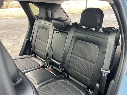 Used 2023 Ford Escape SE w/ Class II Trailer Tow Package image 35