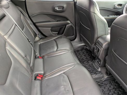 Used 2018 Jeep Compass Limited image 35