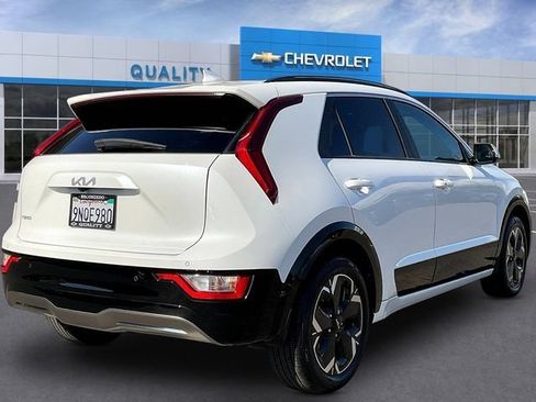 Used 2024 Kia Niro Wind FWD image 7