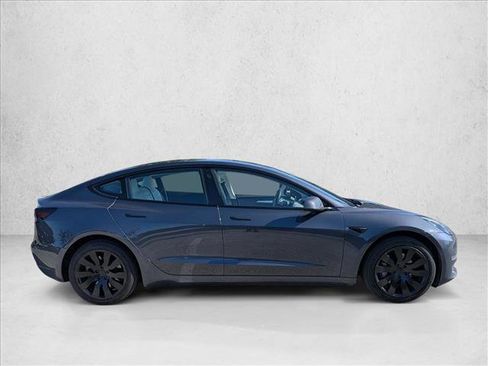 Used 2022 Tesla Model 3 Long Range AWD/4WD image 2