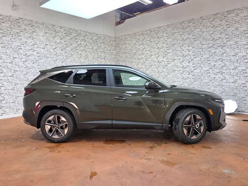 New 2026 Hyundai Tucson SEL FWD image 2