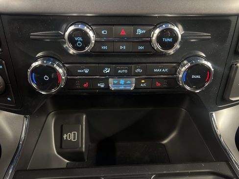 New 2026 Ford F150 XLT w/ Equipment Group 302A MID AWD/4WD image 17