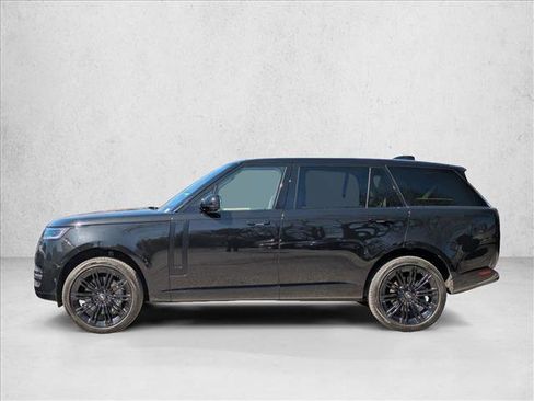 Used 2024 Land Rover Range Rover Long Wheelbase SE image 8
