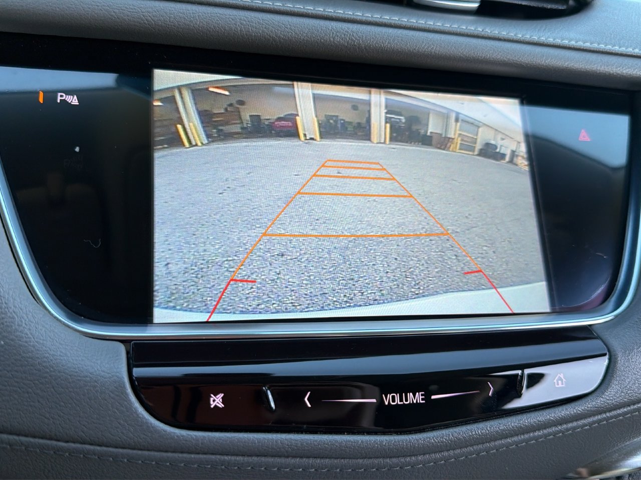 Used 2017 Cadillac XT5 Luxury FWD image 24