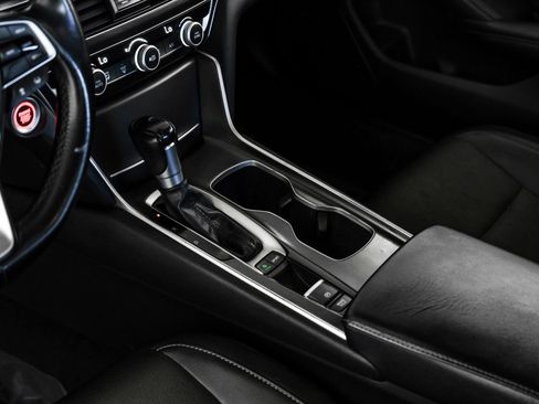 Used 2018 Honda Accord Sport image 20