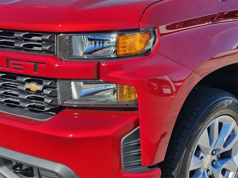 Certified 2021 Chevrolet Silverado 1500 Custom w/ Safety Confidence Package image 9