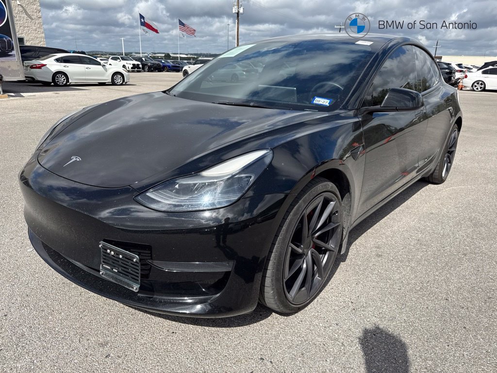 Used 2023 Tesla Model 3 Standard Range RWD image 1