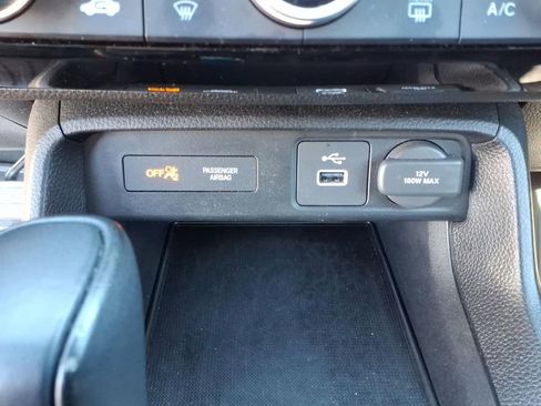 Used 2024 Honda Civic Sport image 12