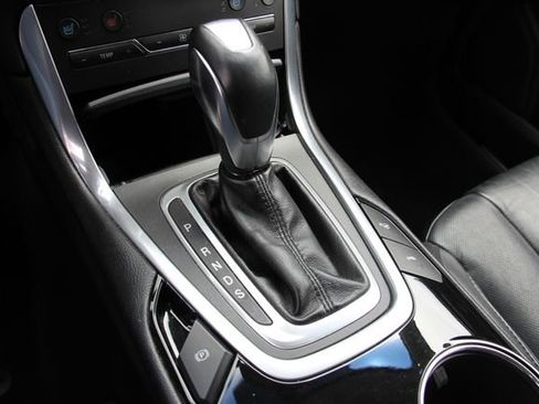 Used 2016 Ford Edge Titanium w/ Equipment Group 302A image 27