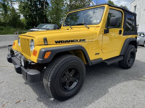 Used 2004 Jeep Wrangler 4WD w/ 30" Tire & Wheel Group image 2